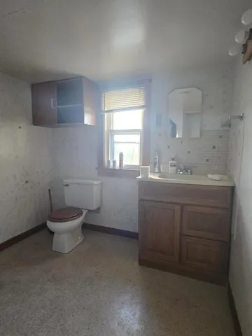 $95,000 | 1204 Carson Avenue, Jackson, MI 49203