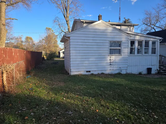 $95,000 | 1204 Carson Avenue, Jackson, MI 49203