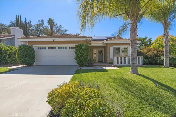 $924,900 | 27209 Bidwell Lane, Valencia, CA 91354