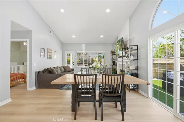 $924,900 | 27209 Bidwell Lane, Valencia, CA 91354