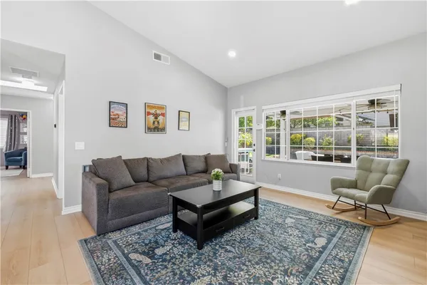 $924,900 | 27209 Bidwell Lane, Valencia, CA 91354