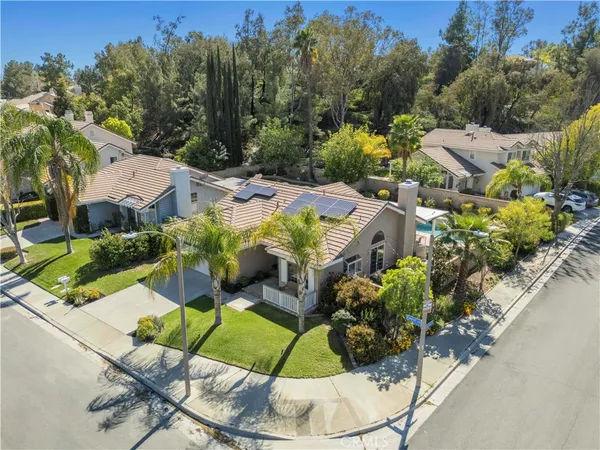 $924,900 | 27209 Bidwell Lane, Valencia, CA 91354