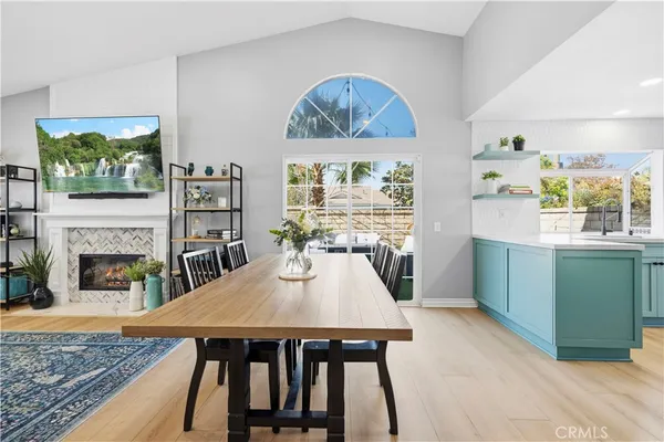 $924,900 | 27209 Bidwell Lane, Valencia, CA 91354