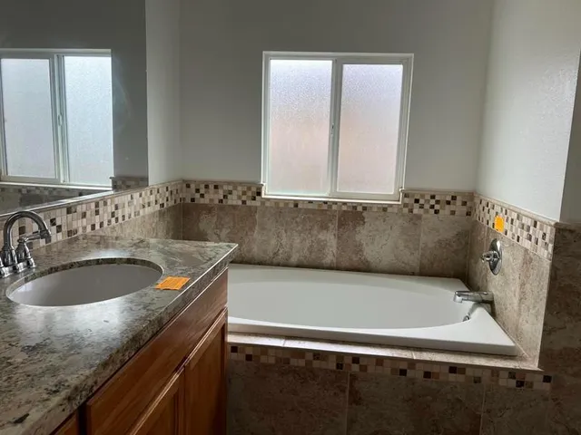 $330,000 | 6646 Beamer Way, Rio Linda, CA 95673