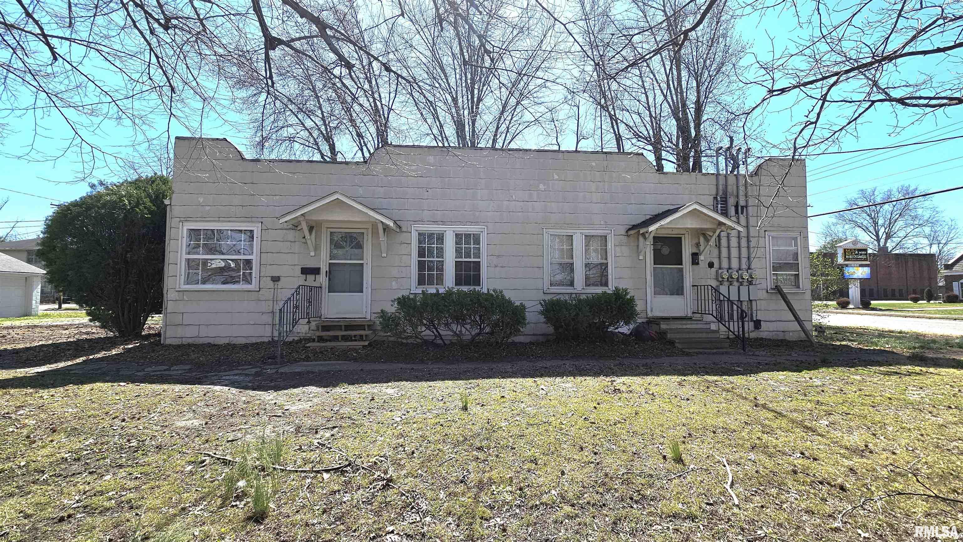 500 North Main Street Benton, IL 62812 - Photo 1 of 20