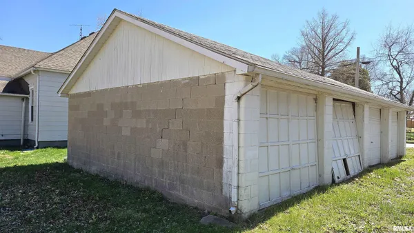 $139,900 | 500 North Main Street, Benton, IL 62812