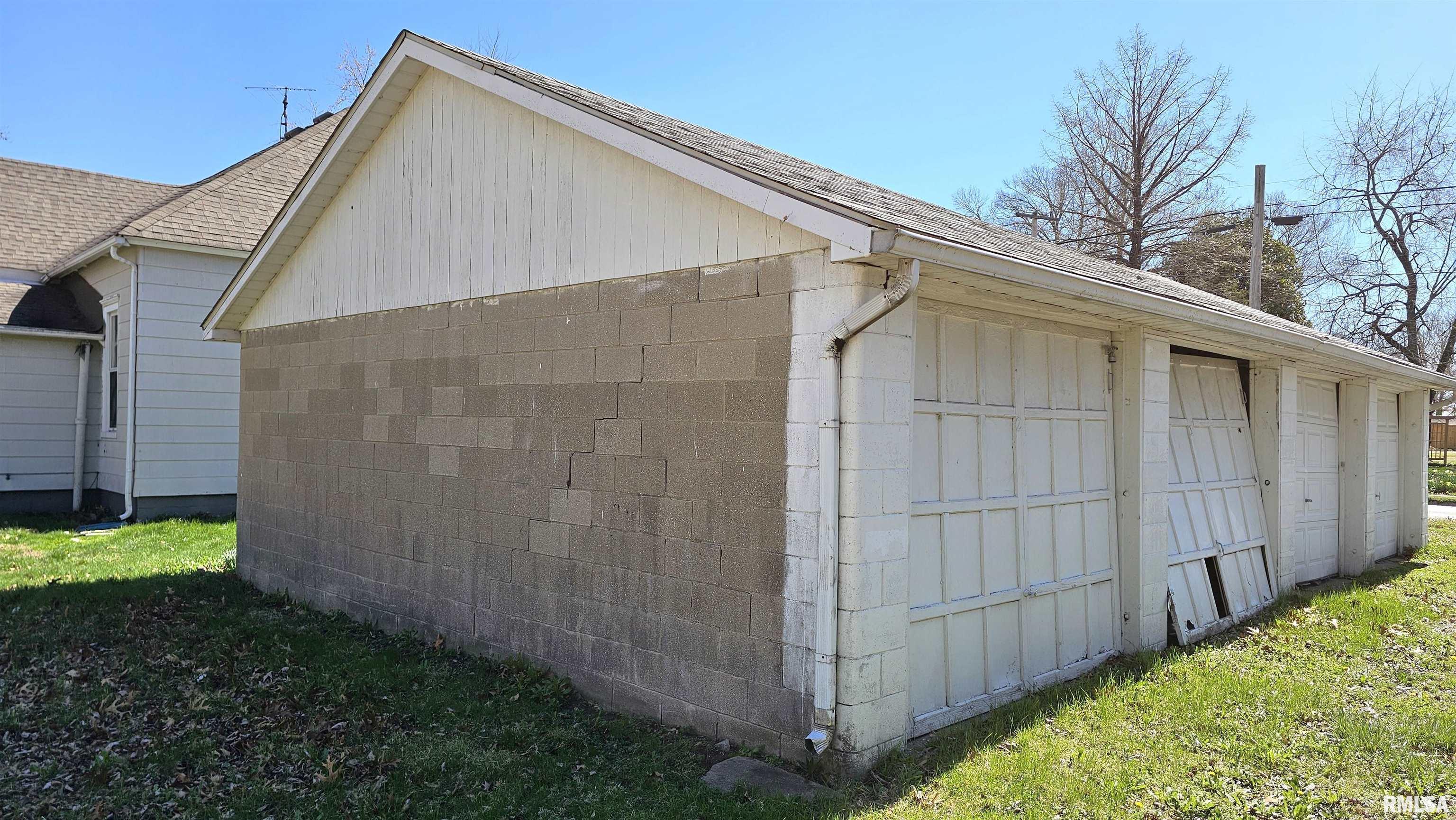 500 North Main Street Benton, IL 62812 - Photo 18 of 20