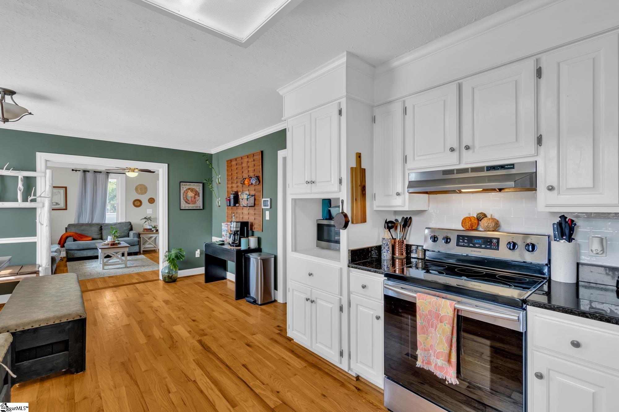 550 Farrs Bridge Road Greenville, SC 29611 - Photo 6 of 20 Gallery Image 6