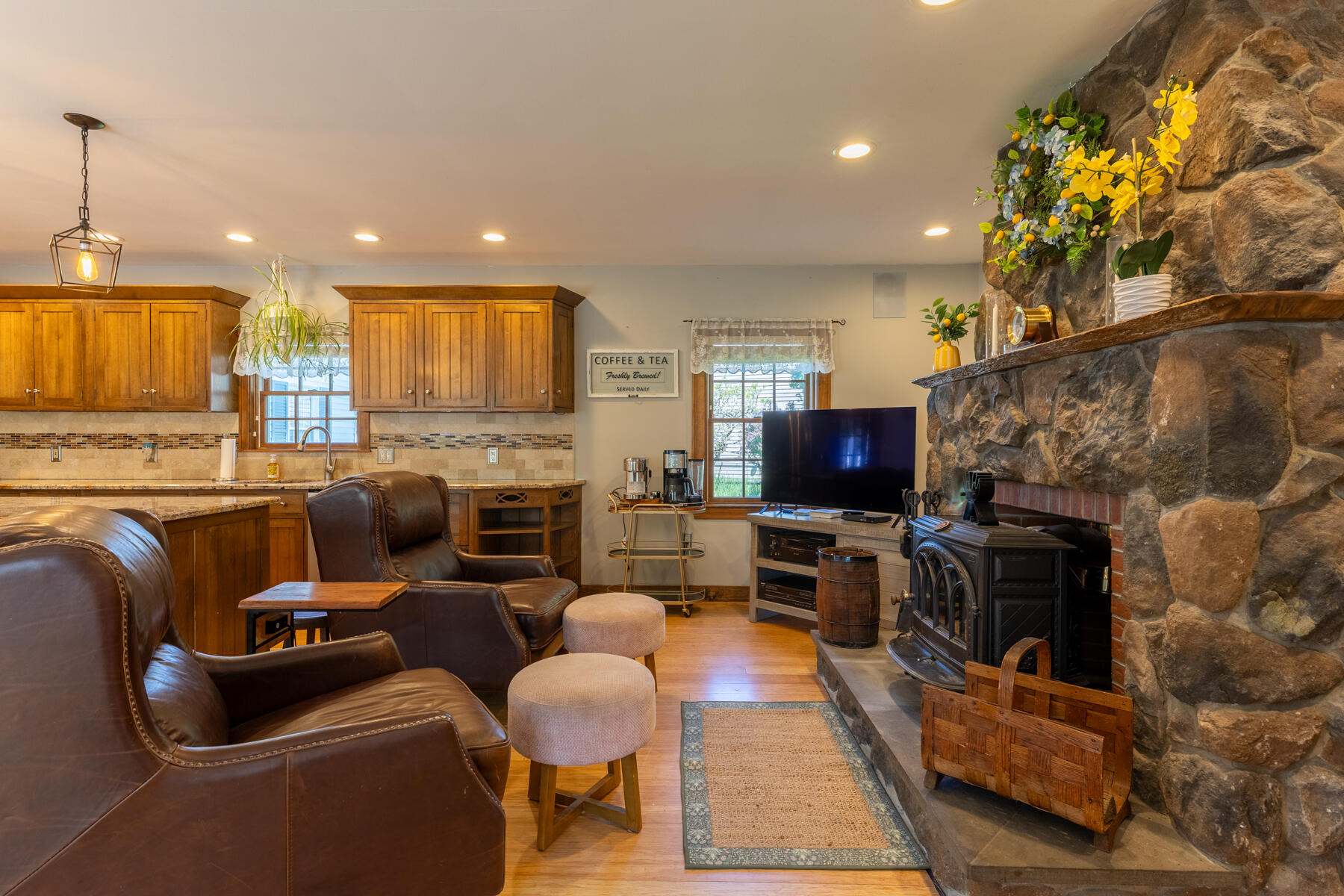 338 River Road Eliot, ME 03903 - Photo 12 of 66 32 LM-Photos-47