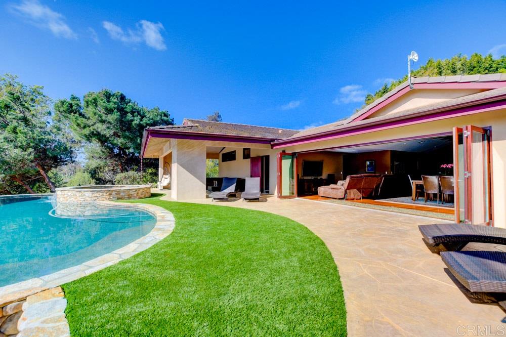 17235 Los Morros Rancho Santa Fe, CA 92067 - Photo 2 of 24 Gallery Image 2