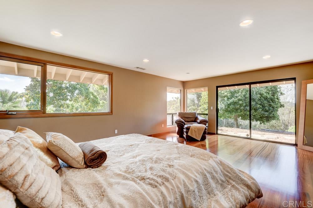 17235 Los Morros Rancho Santa Fe, CA 92067 - Photo 12 of 24 Gallery Image 12