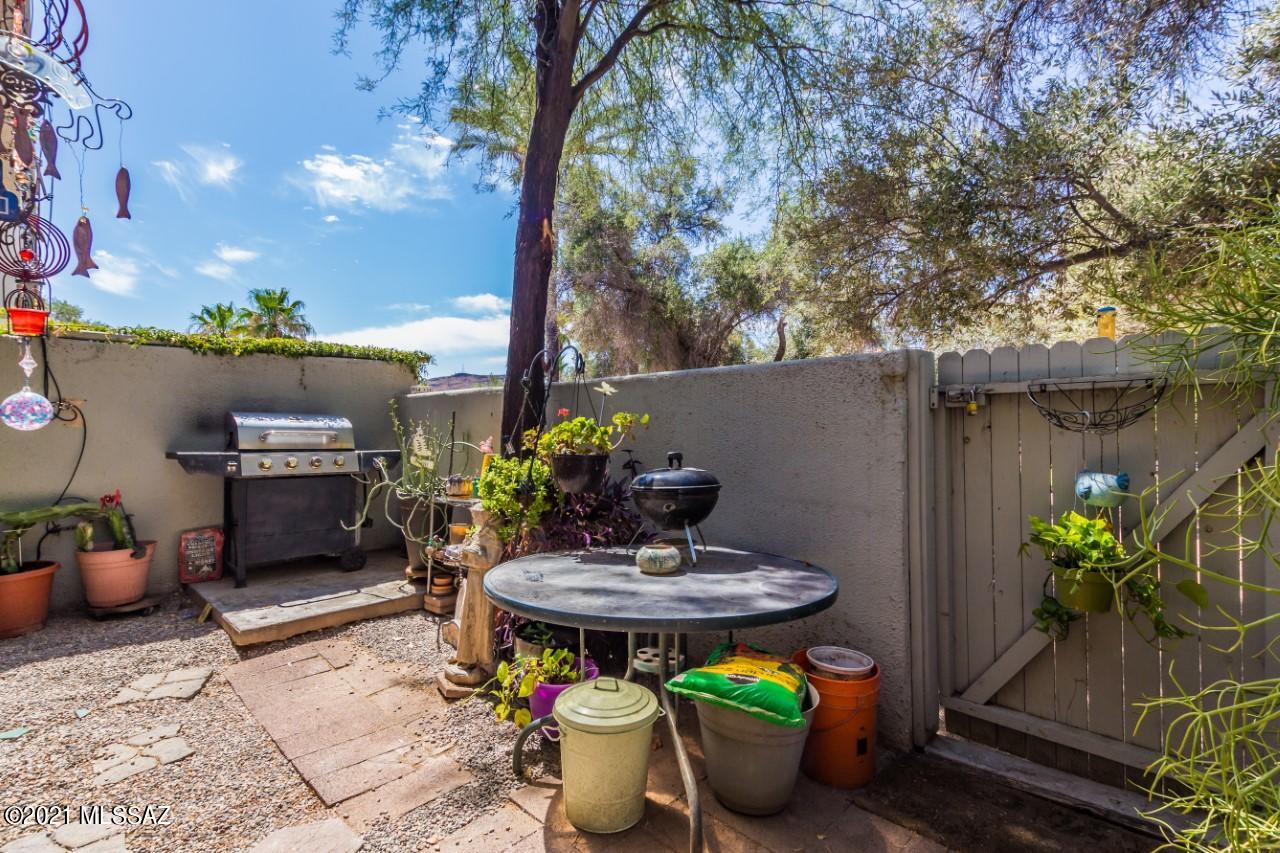 2755 West Anklam Road, Unit D Tucson, AZ 85745 - Photo 16 of 19