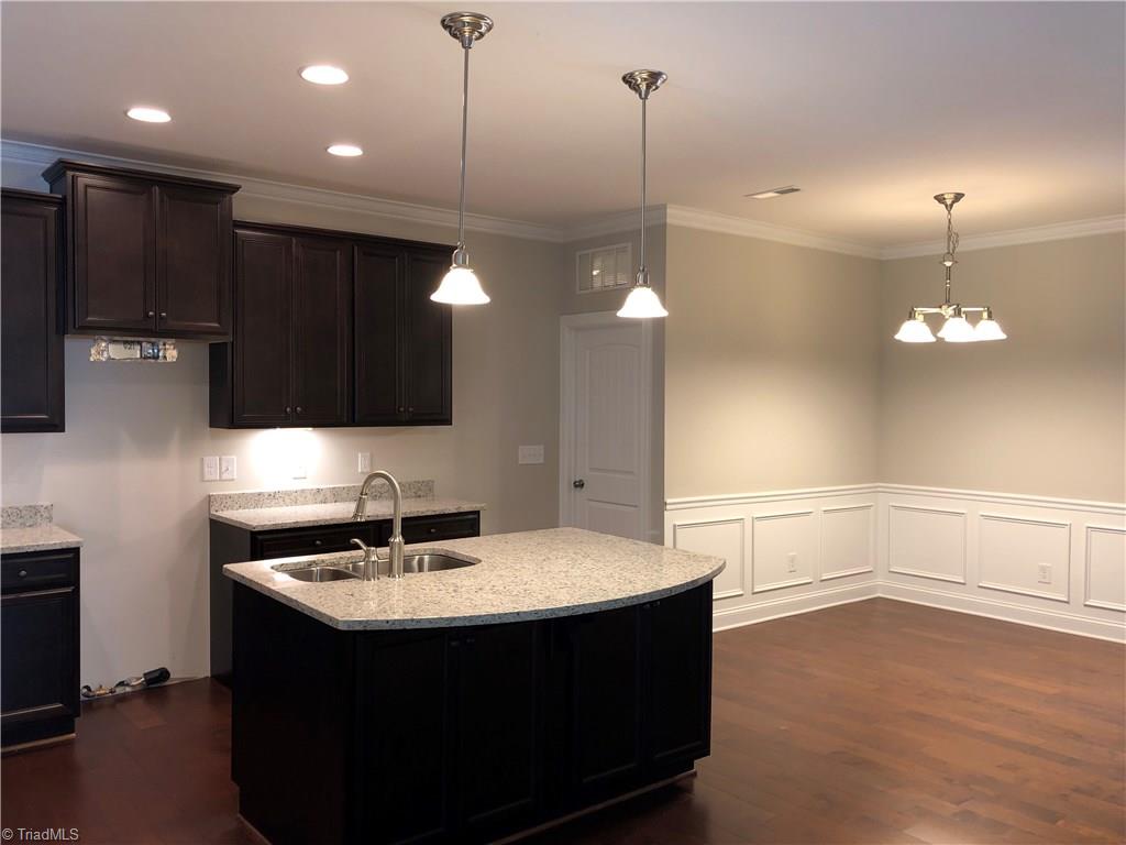3410 Amber Mdws Road, Unit 33 High Point, NC 27265 - Photo 6 of 28