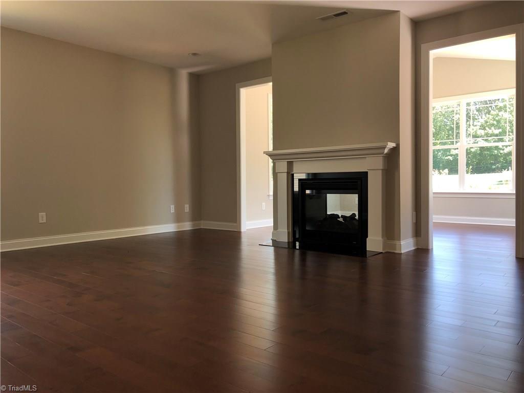 3410 Amber Mdws Road, Unit 33 High Point, NC 27265 - Photo 7 of 28