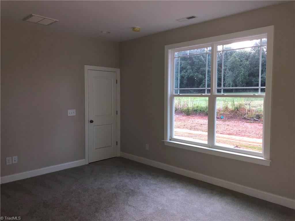 3410 Amber Mdws Road, Unit 33 High Point, NC 27265 - Photo 9 of 28