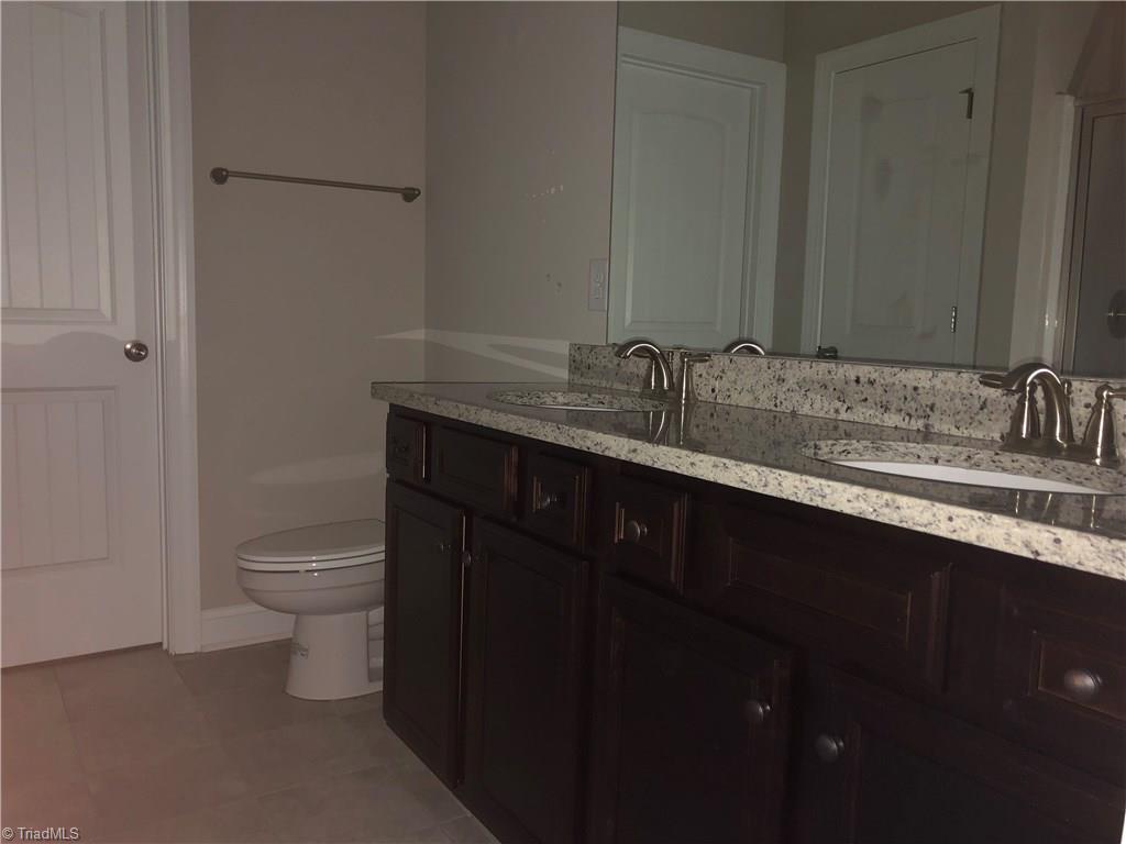 3410 Amber Mdws Road, Unit 33 High Point, NC 27265 - Photo 10 of 28