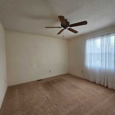 $240,000 | 4412 Woodglen Lane, Mount Vernon, IL 62864