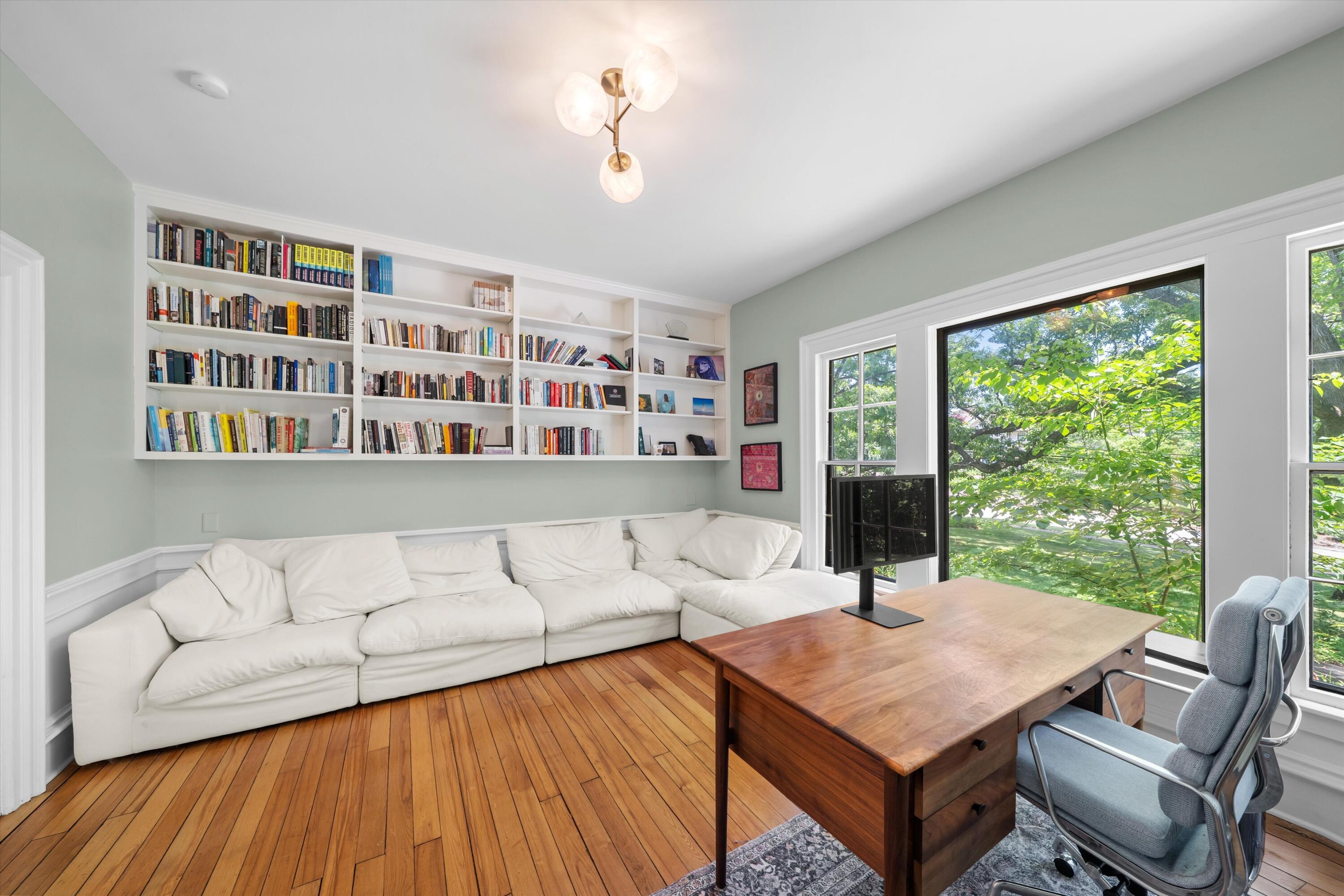 941 Newport Road Ann Arbor, MI 48103 - Photo 6 of 30 15-DSC09917