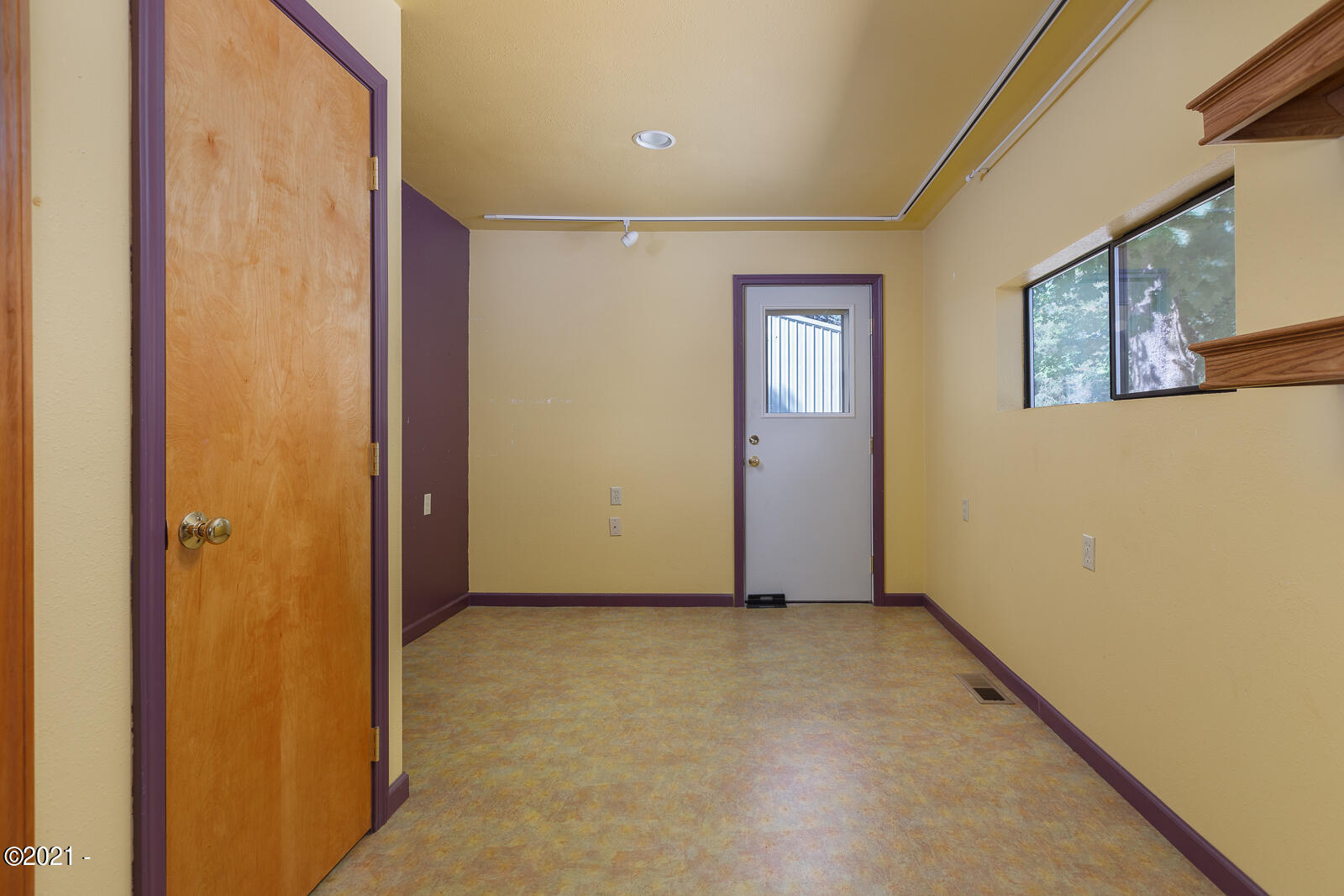 5137 Logsden Road Logsden, OR 97357 - Photo 23 of 41 5137 Logsden Rd, Siletz