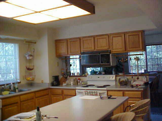 5518 Schulmeyer Road Yreka, CA 96097 - Photo 4 of 5 Gallery Image 4