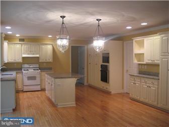 3 Rockwell Green Pennington, NJ 08534 - Photo 4 of 12 Kitchen