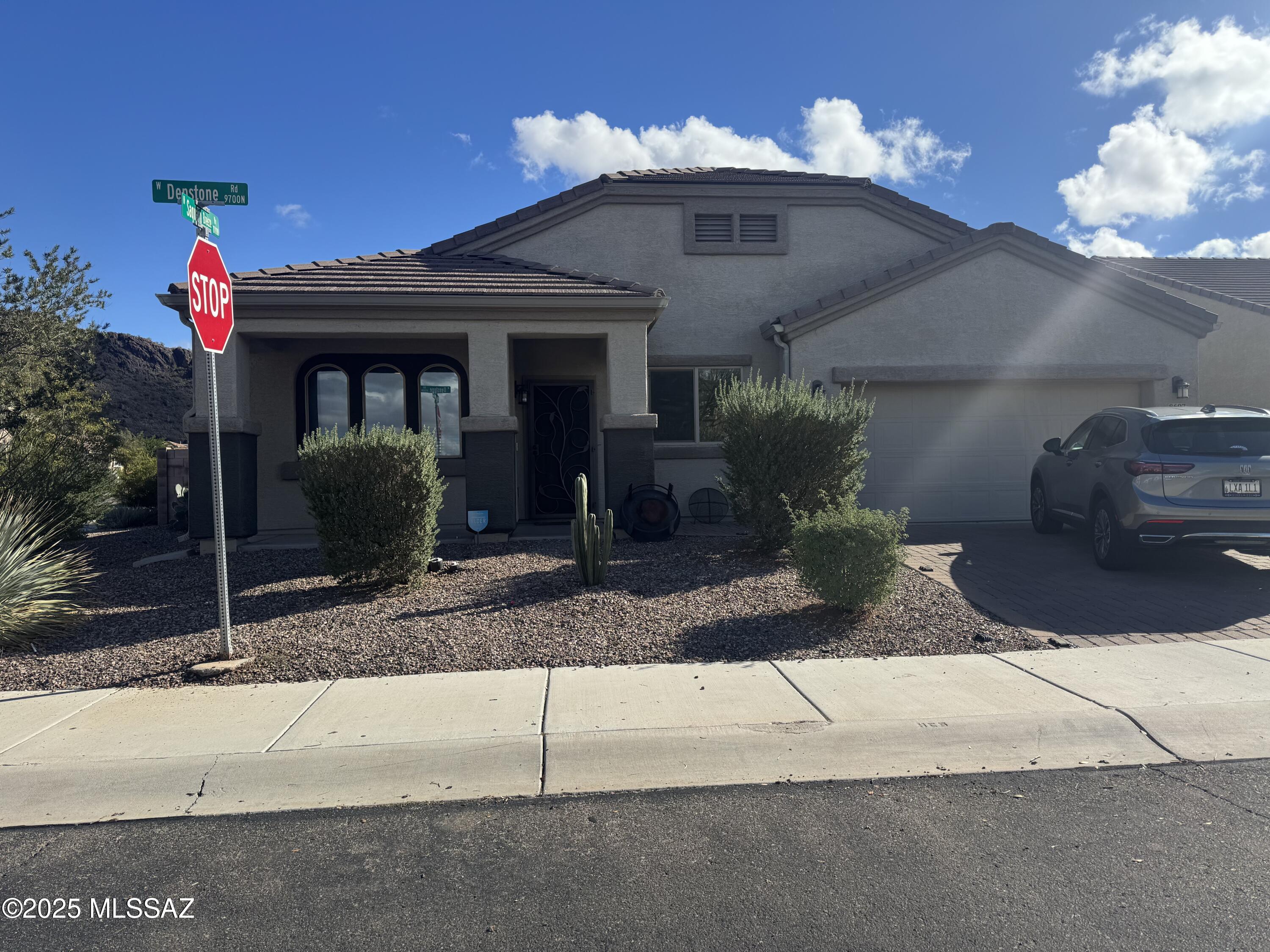 8697 West Denstone Road Marana, AZ 85653 - Photo 2 of 21 Welcome to the Denstone Gem!