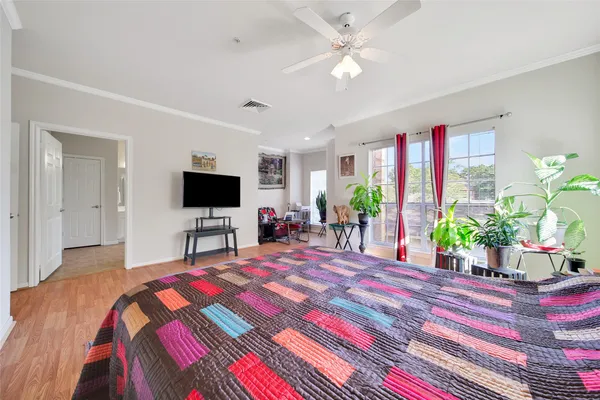 $250,000 | 2815 Kings Crossing Drive, Unit 214, Kingwood, TX 77345