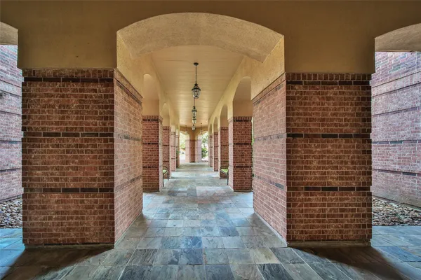 $250,000 | 2815 Kings Crossing Drive, Unit 214, Kingwood, TX 77345