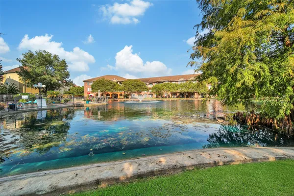 $250,000 | 2815 Kings Crossing Drive, Unit 214, Kingwood, TX 77345