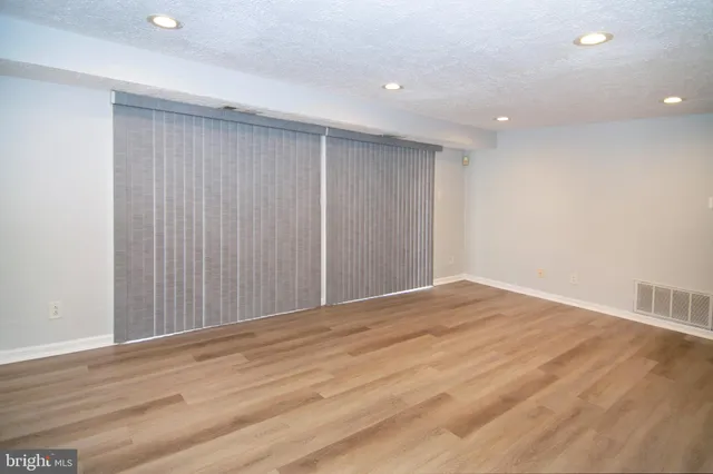 $179,900 | 93 Kenwood Drive, Sicklerville, NJ 08081