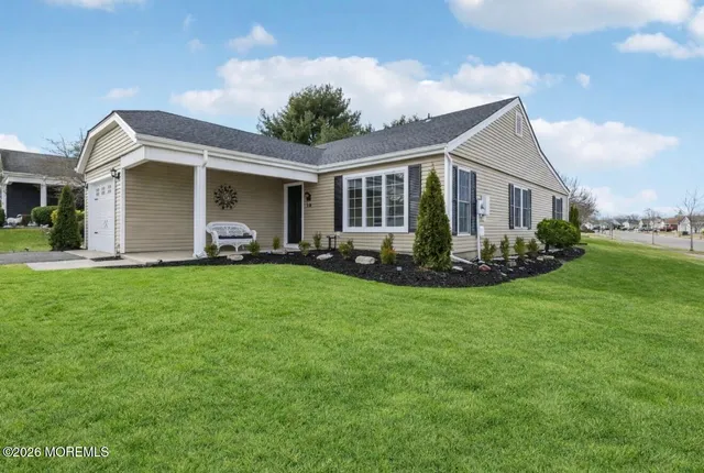 $385,000 | 10 Woodstock Lane, Manchester Township, NJ 08759