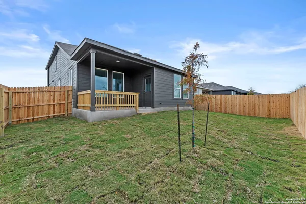 $305,000 | 6607 Titan Park, Converse, TX 78109