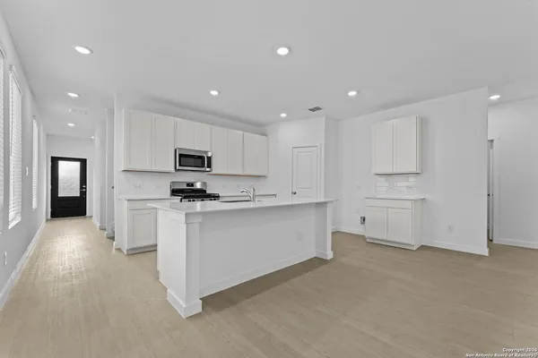 $305,000 | 6607 Titan Park, Converse, TX 78109