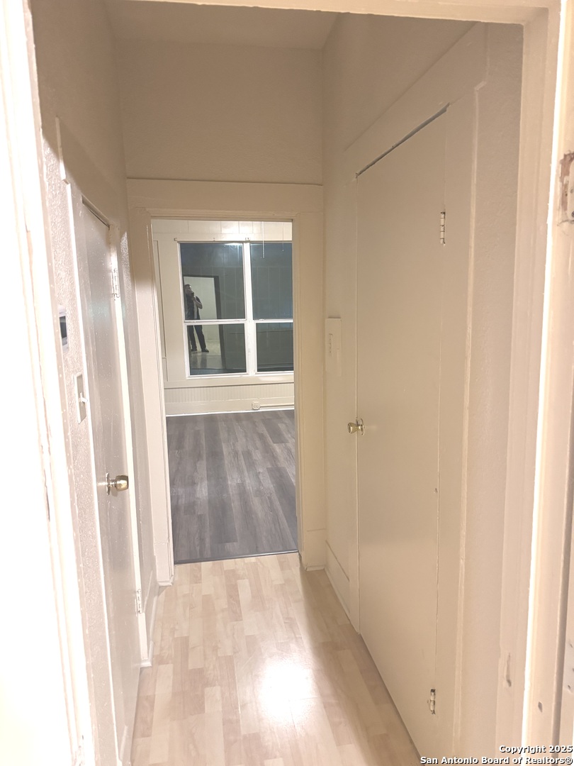 211 Blanco Road San Antonio, TX 78212 - Photo 12 of 34 a view of wooden door