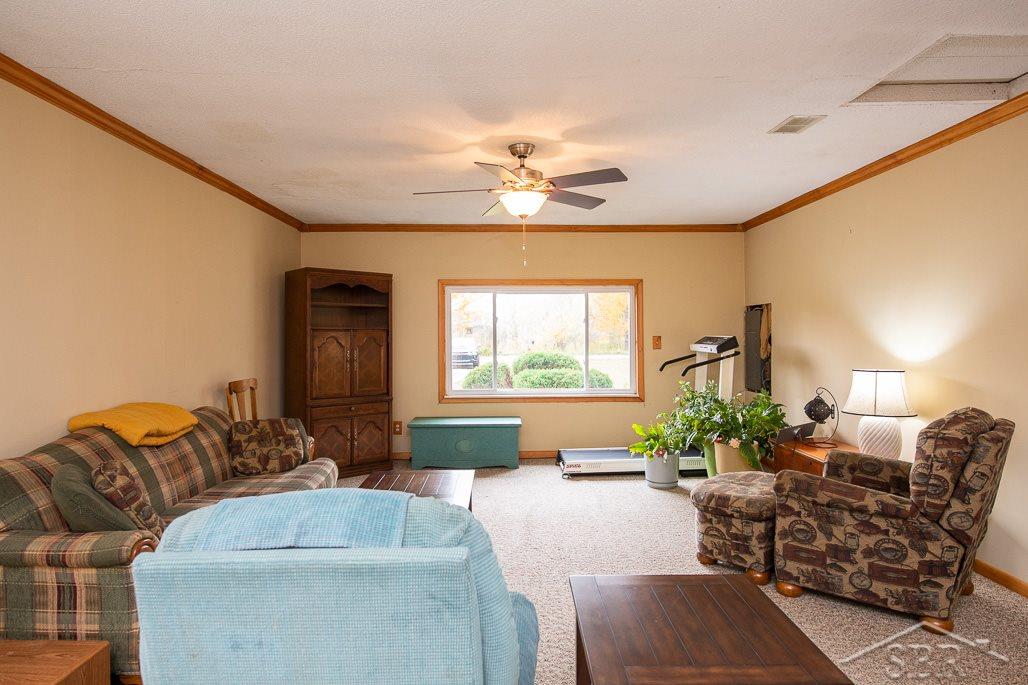 4065 Stello Road Saginaw, MI 48609 - Photo 10 of 21 50026939-9.JPG