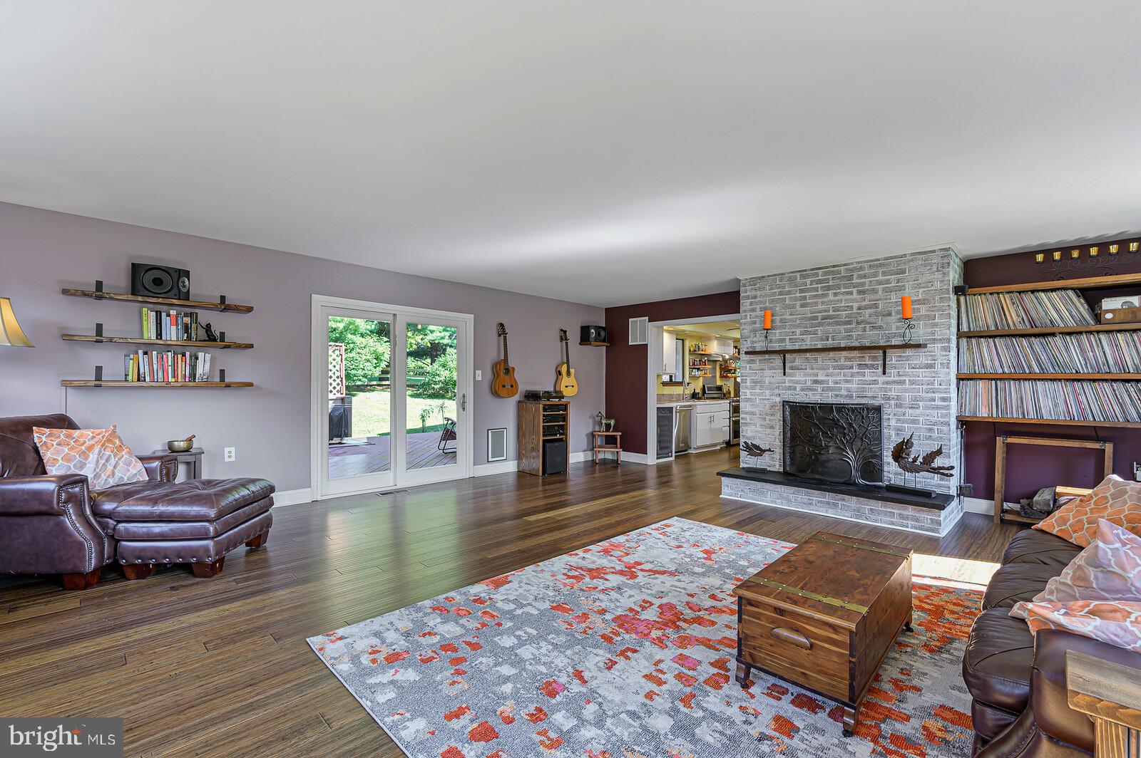 1 Kyecha Circle Elkton, MD 21921 - Photo 8 of 28 Living Room
