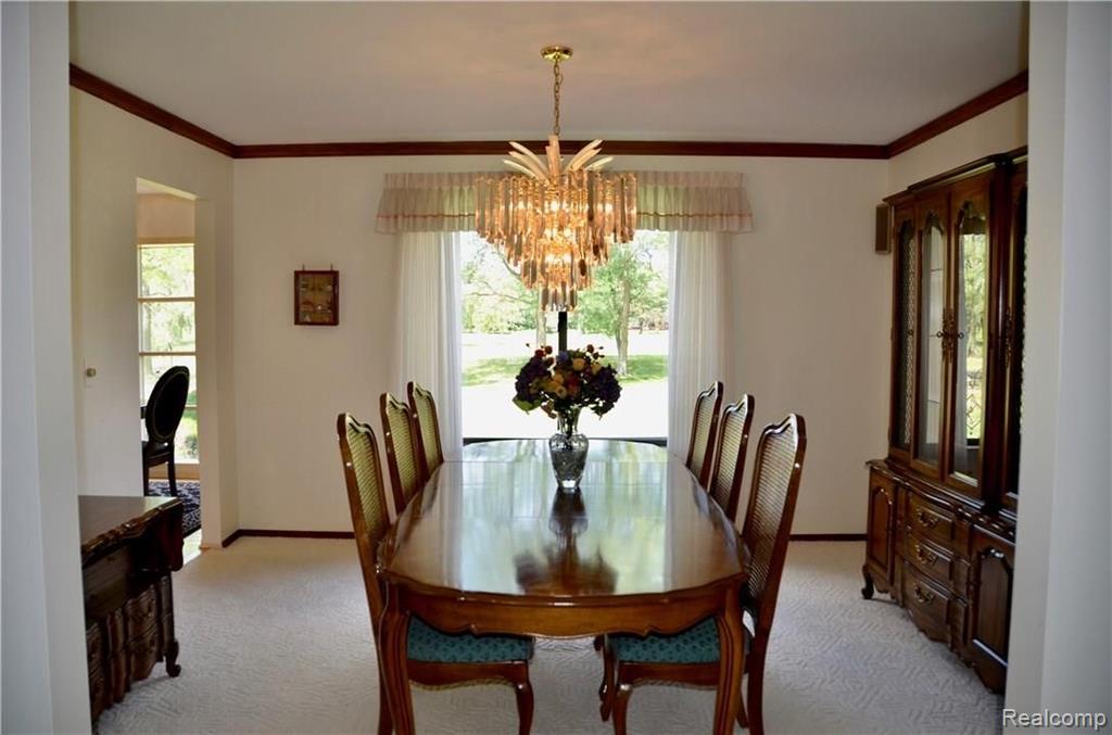 618 Baker Street Rochester Hills, MI 48307 - Photo 8 of 25