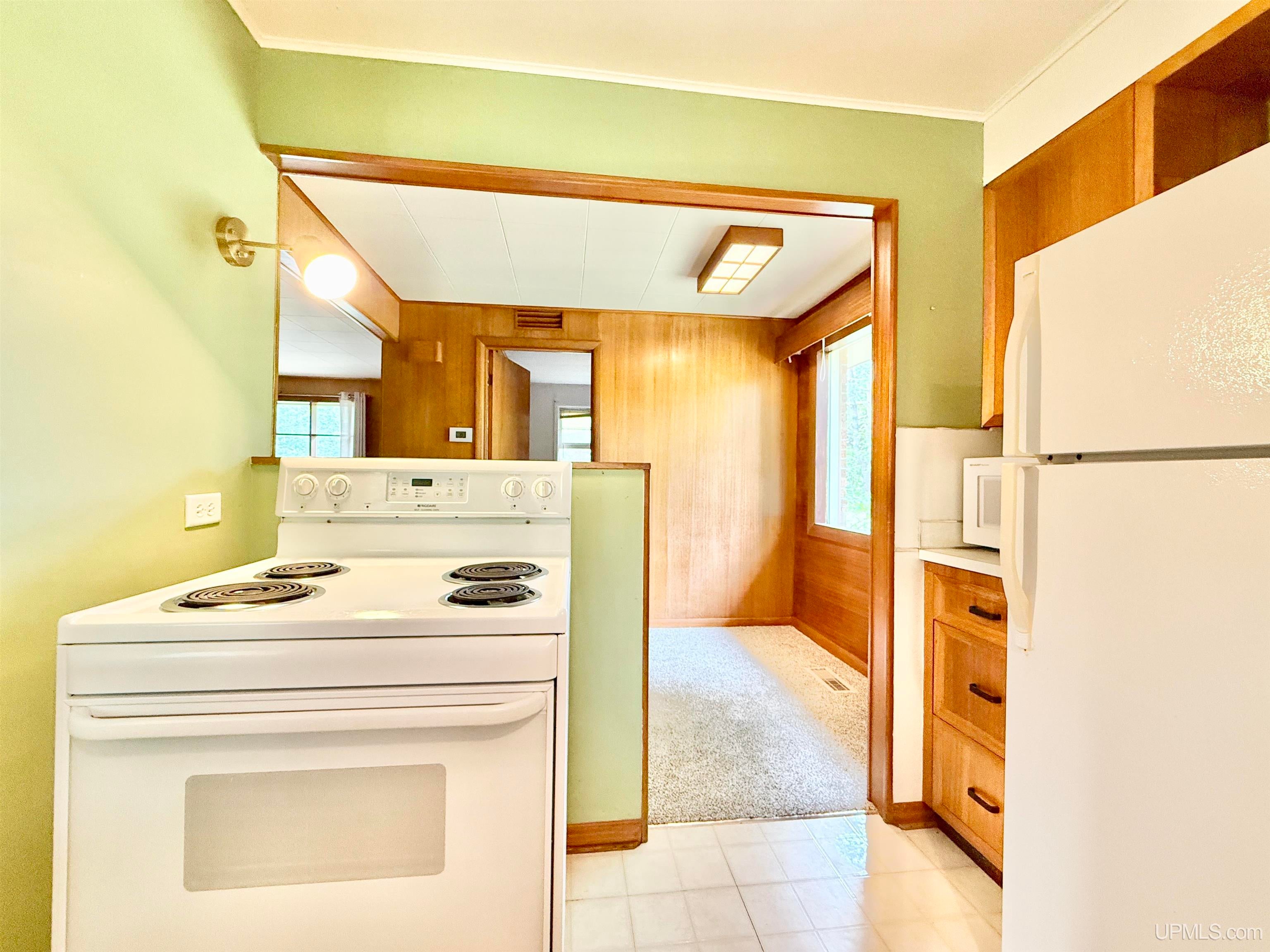 5328 12th Road Escanaba, MI 49829 - Photo 16 of 34 Gallery Image 16