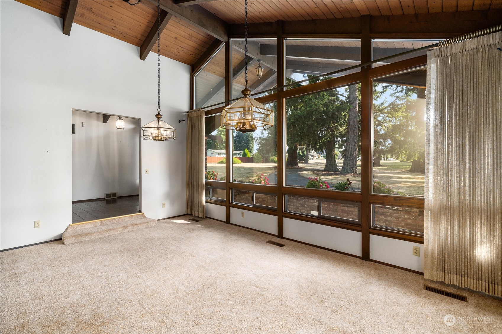 2435 McHugh Avenue Enumclaw, WA 98022 - Photo 13 of 35 a view of an empty room with glass door