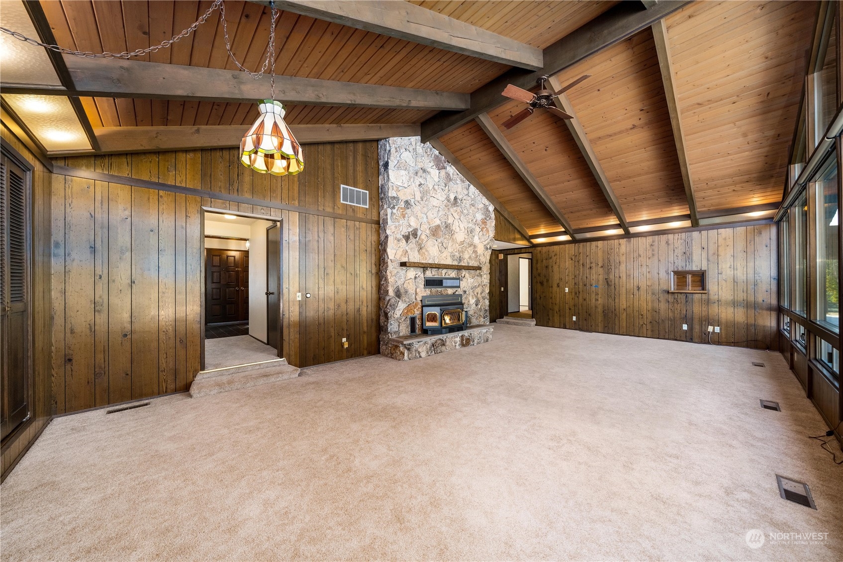 2435 McHugh Avenue Enumclaw, WA 98022 - Photo 7 of 35 a view of a hallway with wooden roof