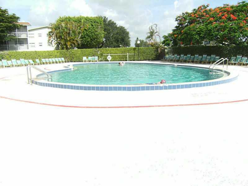 1027 Newcastle B Boca Raton, FL 33434 - Photo 21 of 24 pool