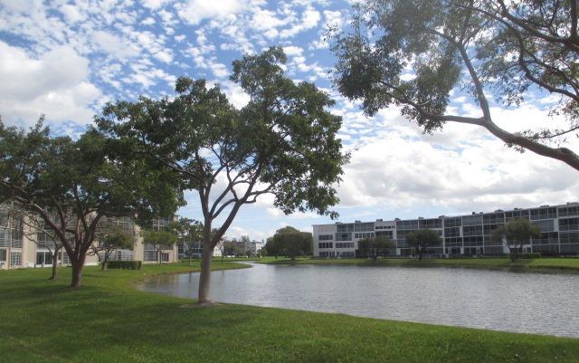 1027 Newcastle B Boca Raton, FL 33434 - Photo 9 of 24 IMG_0406