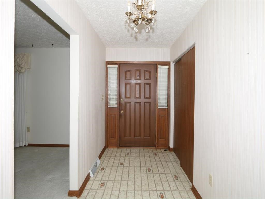 3213 Ridgetop Way Fort Mitchell, KY 41017 - Photo 3 of 30 Gallery Image 3