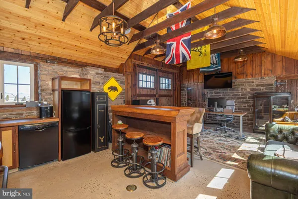 $985,000 | 718 Telegraph Road, Perkasie, PA 18944