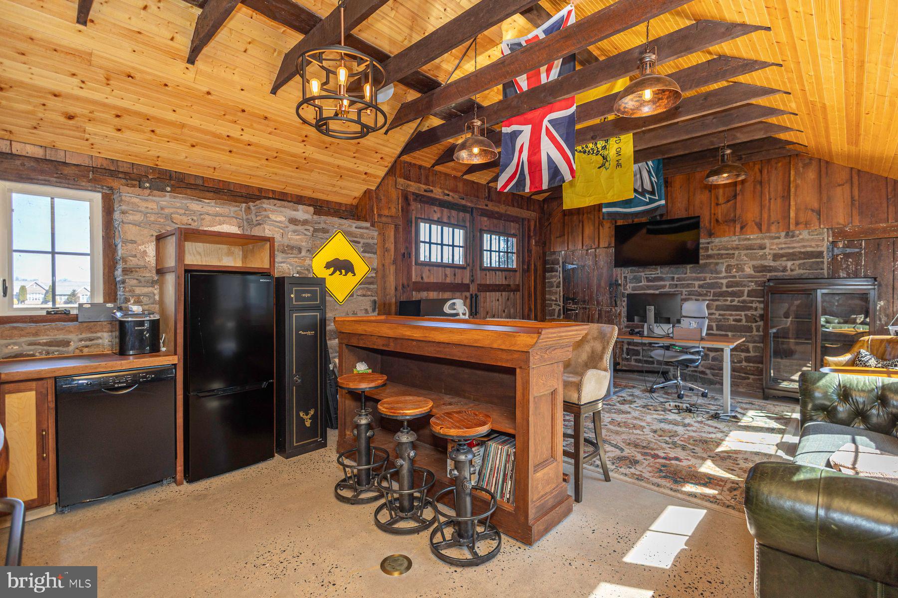 718 Telegraph Road Perkasie, PA 18944 - Photo 35 of 47 a view of a chairs and table in the patio