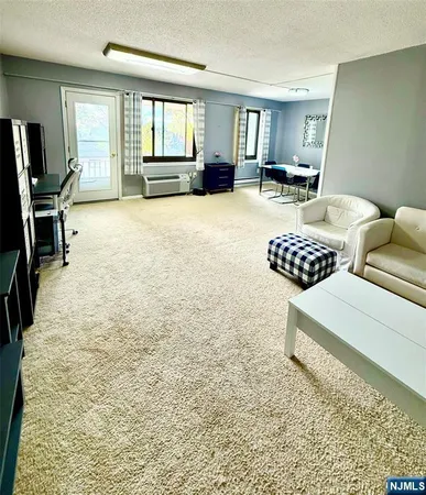 $305,000 | 307 Prospect Avenue, Unit 4D, Hackensack, NJ 07601