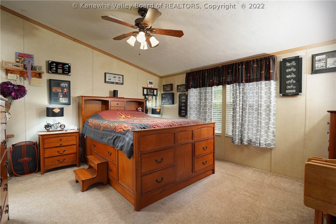 621 Hope Acres Road Elkview, WV 25071 - Photo 14 of 28 Gallery Image 14