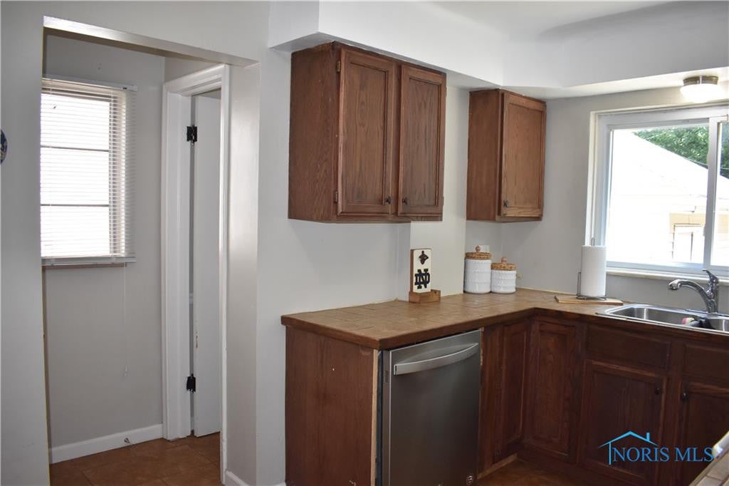 4544 Ruxton Road Toledo, OH 43612 - Photo 14 of 36 Gallery Image 14