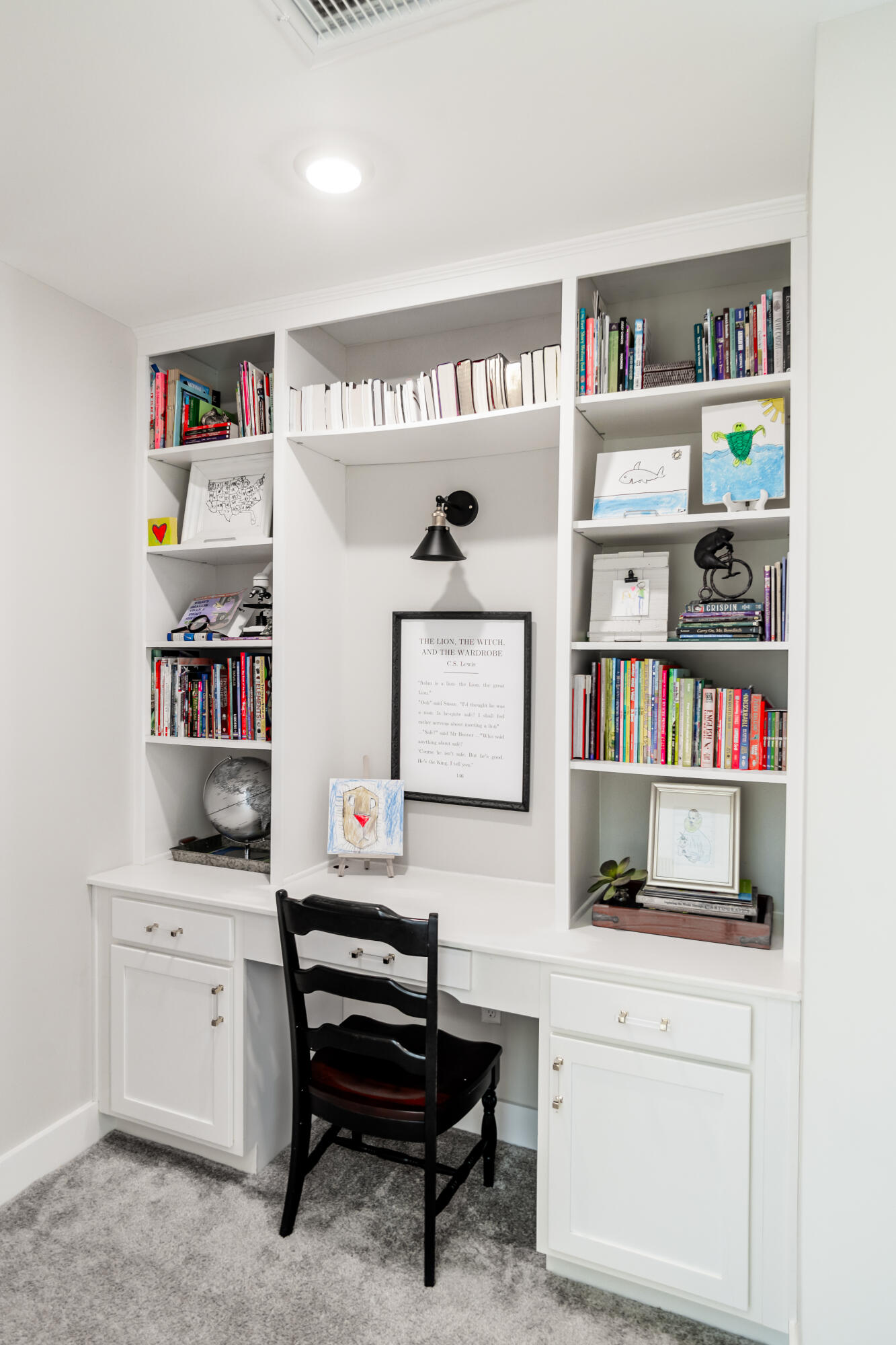 92 Bayou Edge Landing Santa Rosa Beach, FL 32459 - Photo 21 of 43 a room with furniture and a book shelf