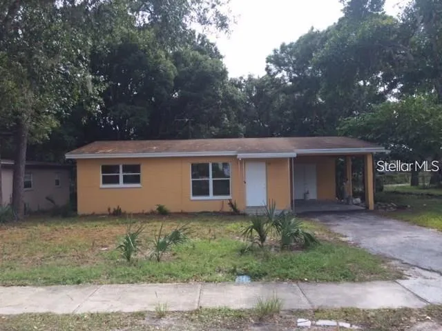 $1,395 | 720 East Spruce Street, Tarpon Springs, FL 34689
